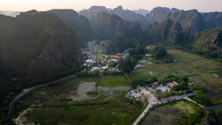 HorizonHugo Vietnam Tam Coc 04