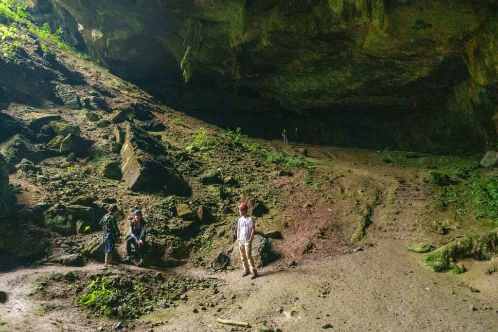 Entrance by foot of the Caverna de la tronera or 'Corazon del Mundo', in Santender, Colombia
