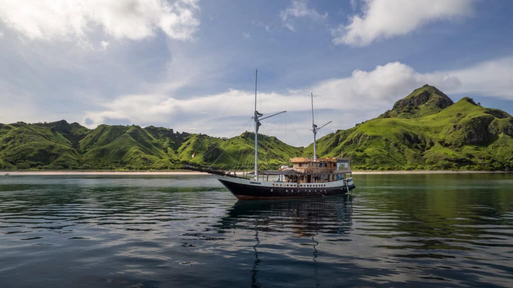 Boat tour of komodo island are made of wood, with various style.