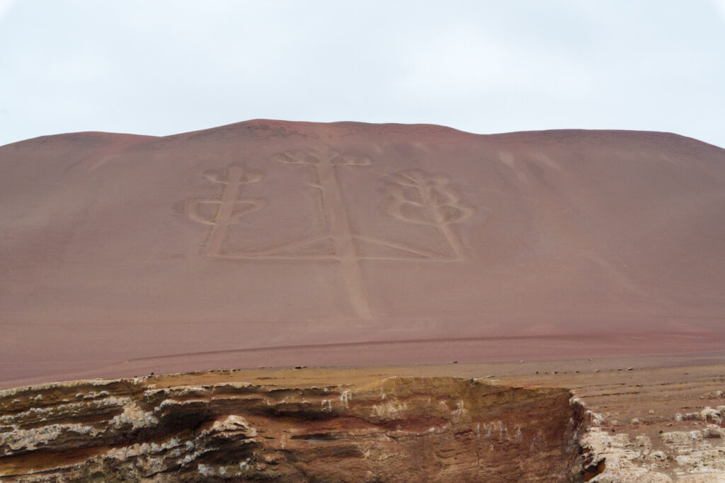 Geoglyphe of Paracas - Peru