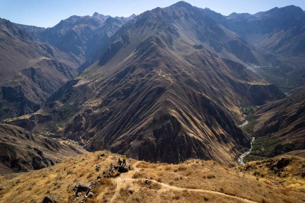 Me (Horizon Hugo) looking at the colca canyon from the top of it