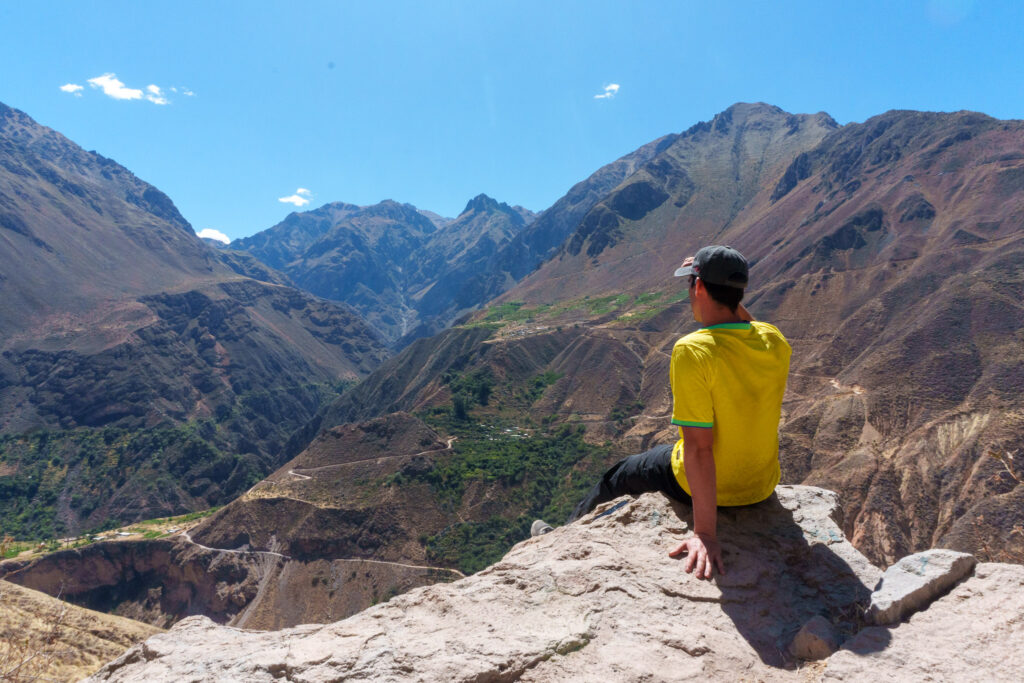 Me (horizon Hugo) looking at the Colca canyon from a viewpoint during the first day of trekking starting at cabanaconde to Llahuar village