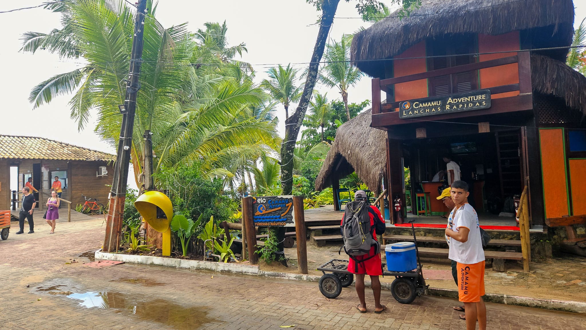 Camamu adventure is the agency boat from camamu to barra grande. it is located next to the main pier in barra grande.