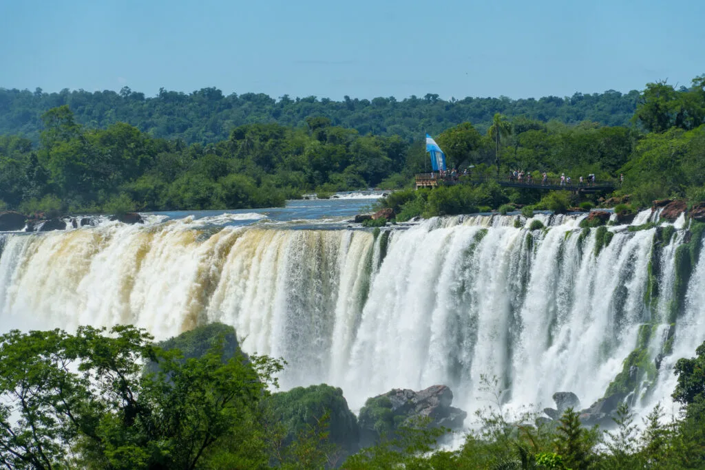 Devil's throat viewpoint with the argentina flag waving